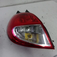 ŠTOP SVIJETLO LIJEVA Renault CLIO III 2012 1.5 DCI 8200886944