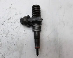 INJEKTOR Volkswagen Passat 2007 1.9 TDI VARIANT 0414720313
