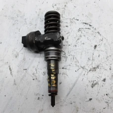 INJEKTOR Volkswagen Passat 2007 1.9 TDI VARIANT 0414720313