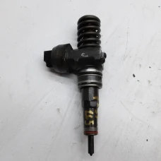 INJEKTOR Volkswagen Passat 2007 1.9 TDI VARIANT 0414720313
