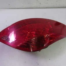 ŠTOP SVIJETLO DESNA Peugeot 308 2012 1.6 9680425680 6351CV ŠTOP SVIJETLO DESNA Peugeot 308 2012 1.6 9680425680 6351CV