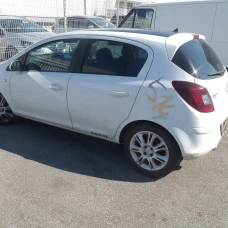 AUTO ZA DIJELOVE Opel Corsa 2010 1.4