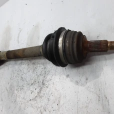 POLUOSOVINA PREDNJA DESNA Citroën C4 2016 GRAND PICASSO 1.6 HDI 9677916180