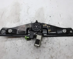 MEHANIZAM STAKLA ZADNJA DESNA BMW X 2010 X1 SDRIVE 18D AUT. 51352990388 67627268340