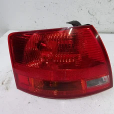 ŠTOP SVIJETLO LIJEVA Audi A4, S4 2006 2.7 TDI AVANT 8e9945095e
