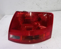 ŠTOP SVIJETLO DESNA Audi A4, S4 2006 2.7 TDI AVANT 8e9945096e