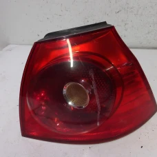 ŠTOP SVIJETLO DESNA Volkswagen Golf 2004 V. 1.9 TDI 1k6945096e