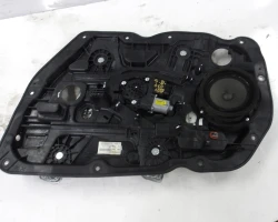 MEHANIZAM STAKLA PREDNJI DESNI Kia Cee'd 2012 1.6 D 82480-a2360