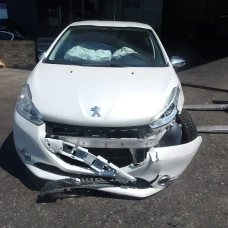 AUTO ZA DIJELOVE Peugeot 208 2014 1.2